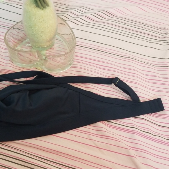 Athleta Women Swimming bathing Suit Size 32B/C bra - Picture 3 of 5